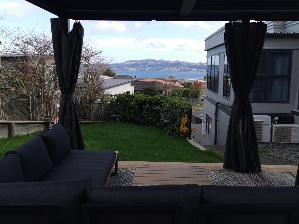 Lake Taupo Holiday Home Exterior photo